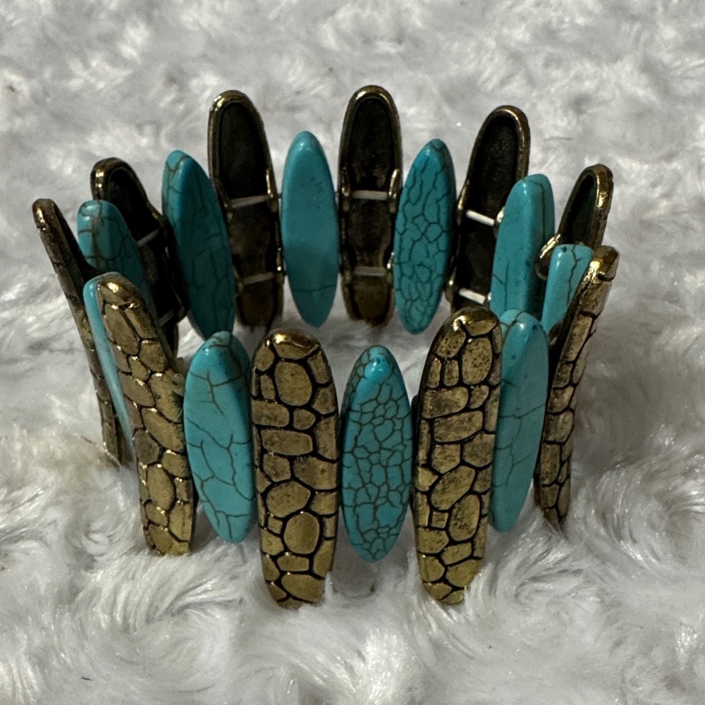 Turquoise and Gold Women's Bracelet